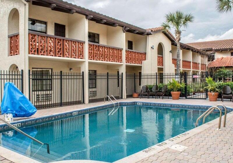 فندق Clarion Pointe Tampa Brandon Near Fairgrounds And Casino
