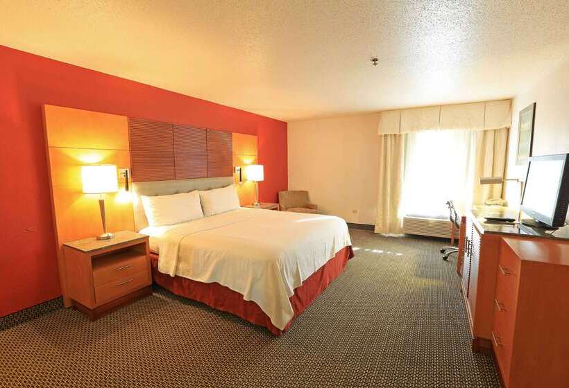 בית מלון כפרי Days Inn By Wyndham Calumet Park