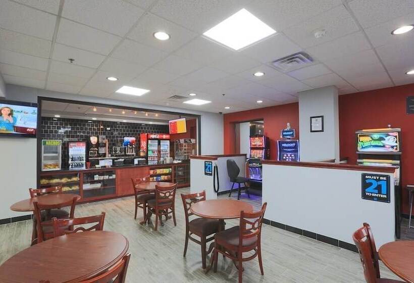 בית מלון כפרי Days Inn By Wyndham Calumet Park