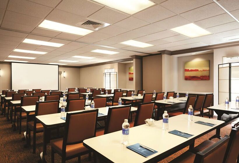 בית מלון כפרי Hyatt House Pleasanton