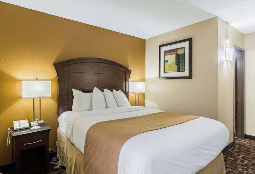 בית מלון כפרי Quality Inn & Suites Arden Hills   Saint Paul North