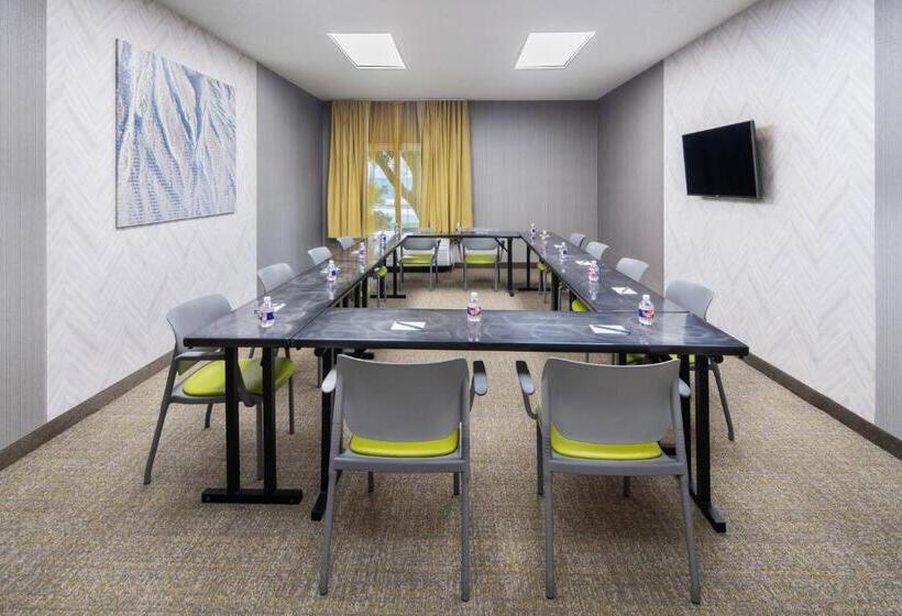 هتل Springhill Suites Houston Hobby Airport