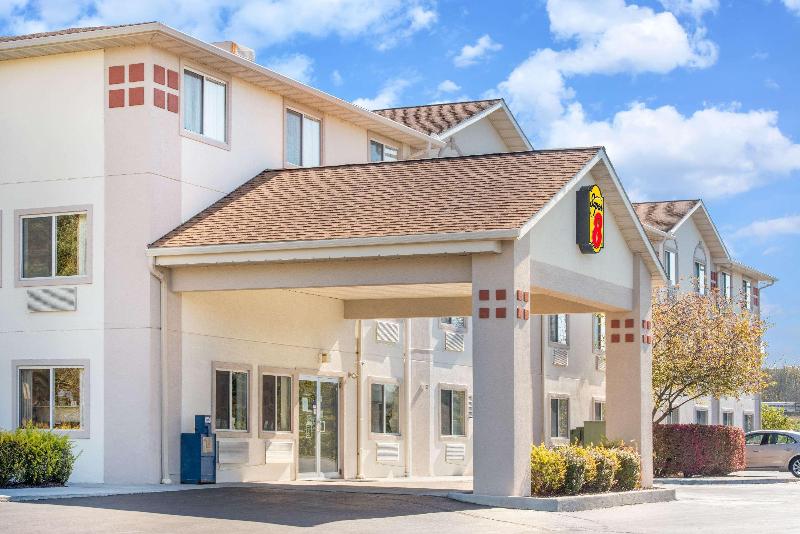 ホテル Super 8 By Wyndham West Middlesex/sharon Area