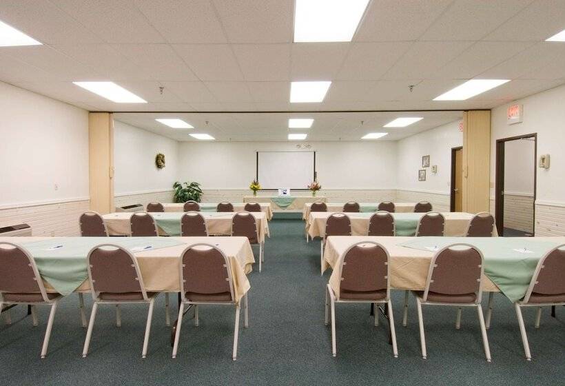 汽车旅馆  Americas Best Value Inn Torrington