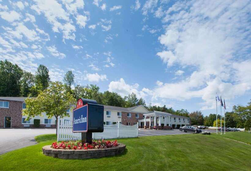 מוטל Americinn By Wyndham Petoskey