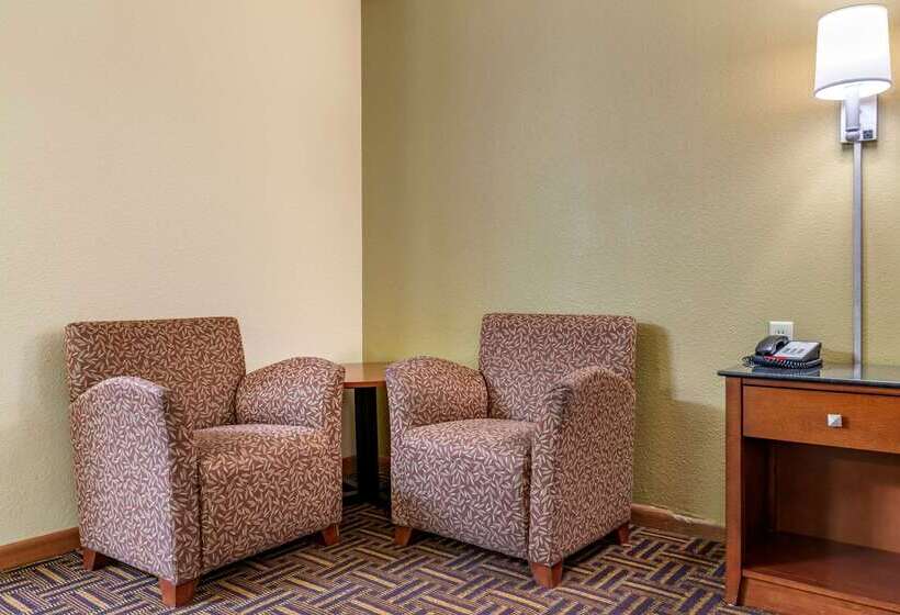 فندق على الطريق Coratel Inn & Suites By Jasper River Falls