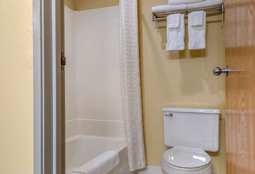 فندق على الطريق Coratel Inn & Suites By Jasper River Falls