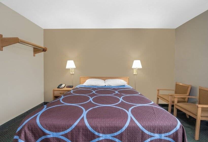 모텔 Northwoods Inn And Suites