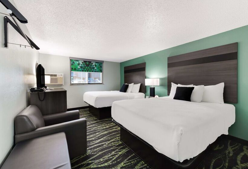 汽车旅馆  Baymont By Wyndham Liberty Mo