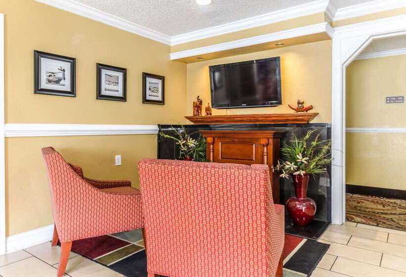 فندق على الطريق Rodeway Inn & Suites Jacksonville Near Camp Lejeune