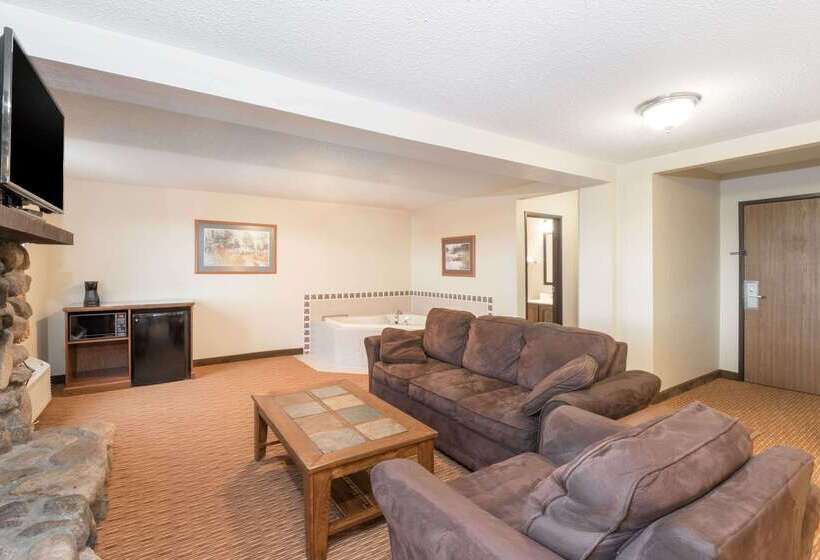 فندق على الطريق Super 8 By Wyndham Bemidji Mn