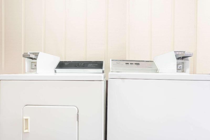 مُتل Super 8 By Wyndham Gadsden Al