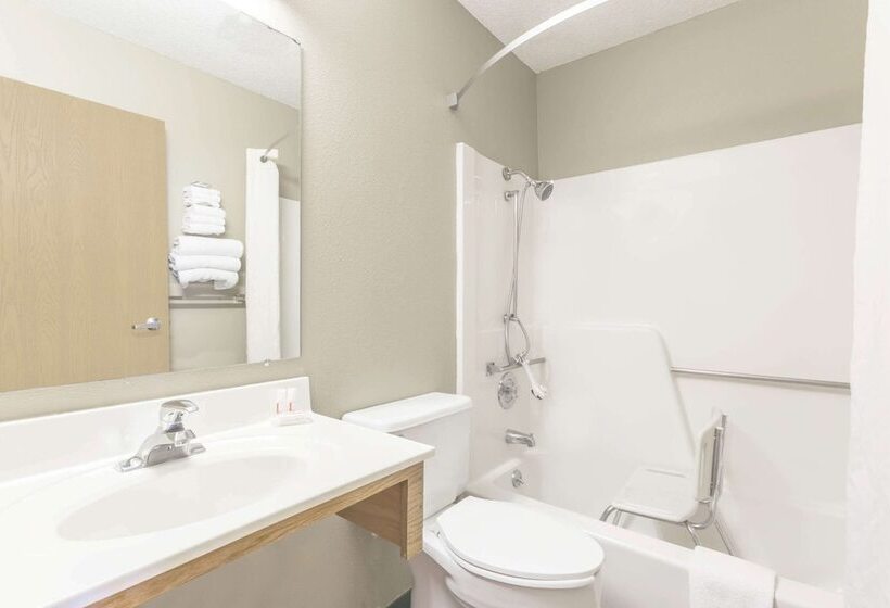 فندق على الطريق Super 8 By Wyndham Lexington