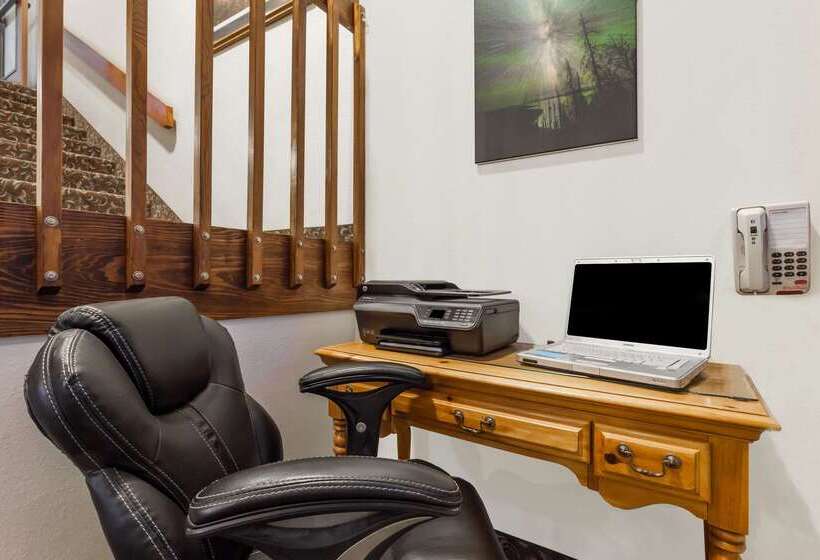 فندق على الطريق Super 8 By Wyndham Livingston Yellowstone