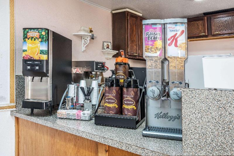 מוטל Super 8 By Wyndham San Marcos