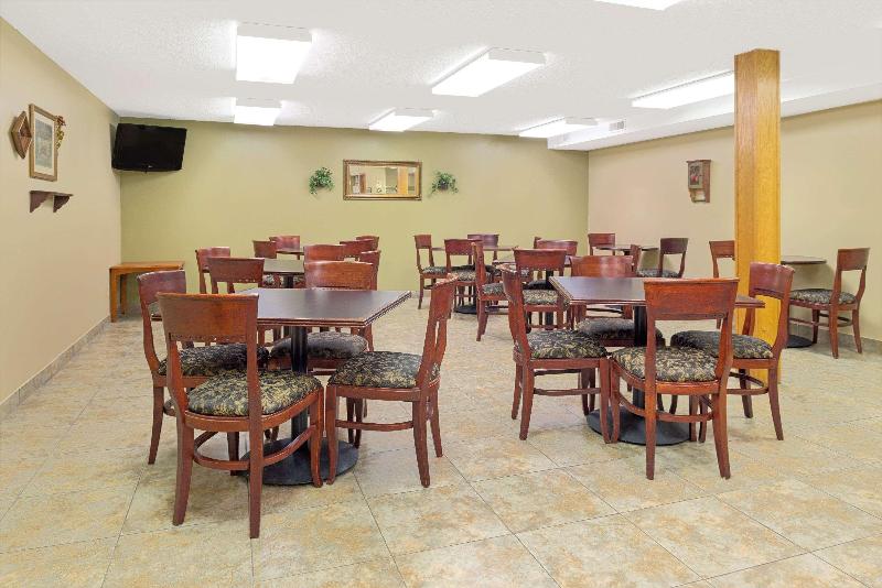 モーテル Super 8 By Wyndham St. Clair Mo