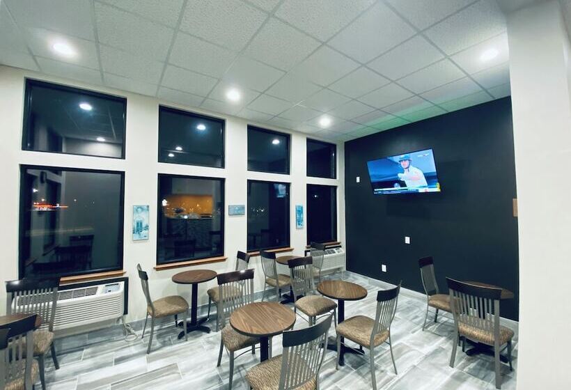 فندق على الطريق Super 8 By Wyndham Winona Mn