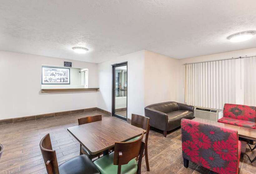 مُتل Super 8 By Wyndham North Sioux City