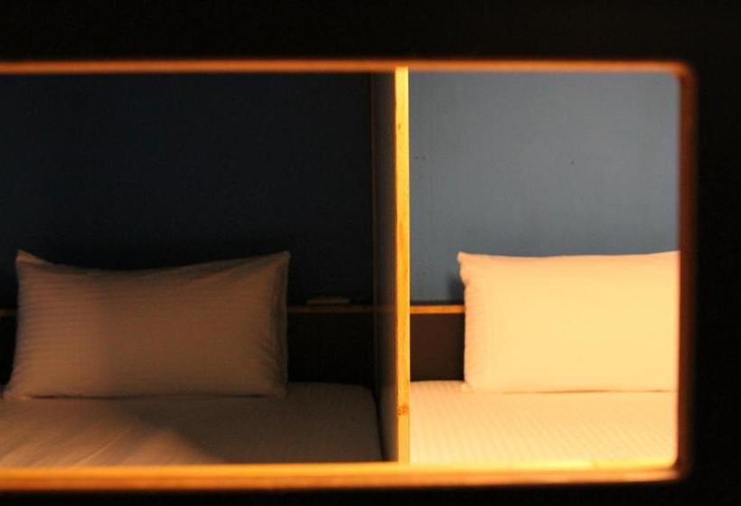 Hermit 84 Hostel