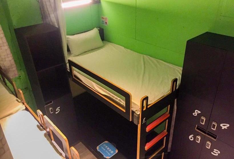 Hermit 84 Hostel