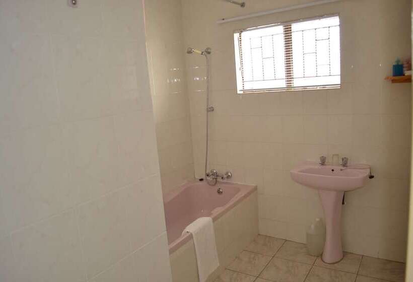 پانسیون Kamogelo Guest House