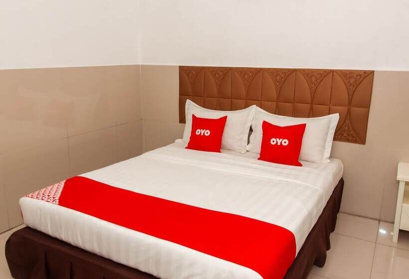 فندق Oyo 89851 Leila