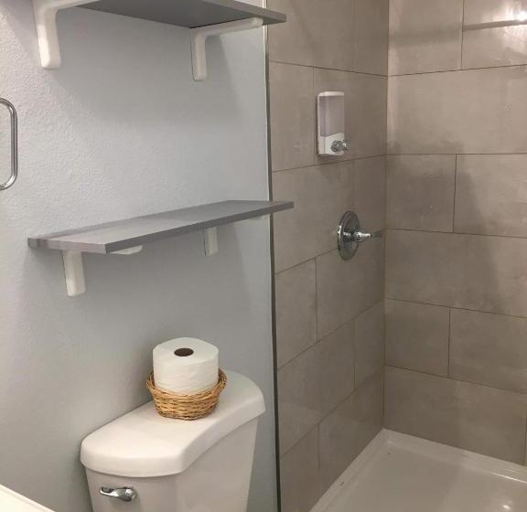 بنسيون Rainier Guesthouse