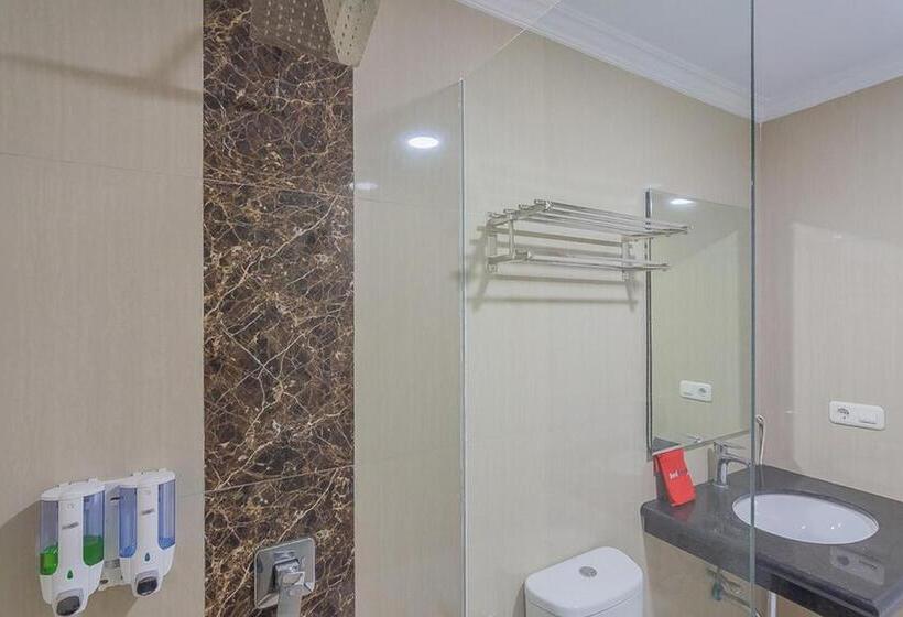 پانسیون Reddoorz Syariah @ Villa Grand Mutiara Tasikmalaya