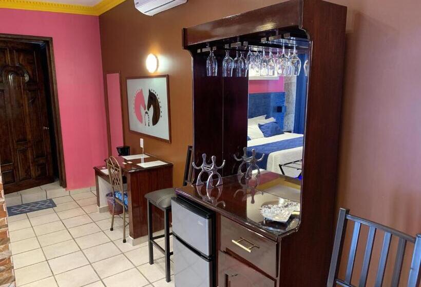 هتل Boutique Tekali Inn