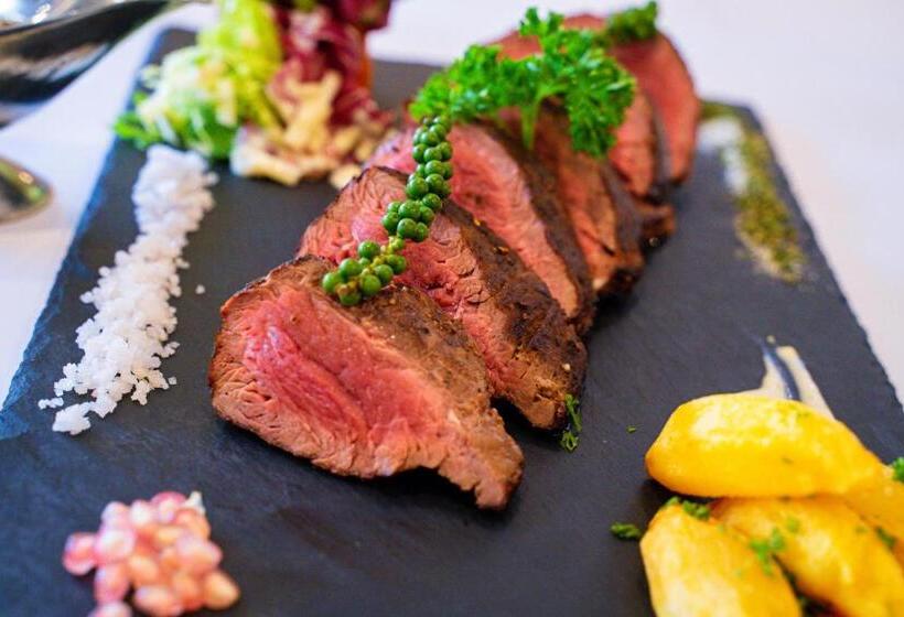 Poulo Wai Hotel & Apartment