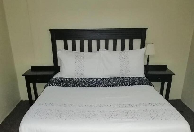 הוסטל Zig Zag Self Catering Accommodation
