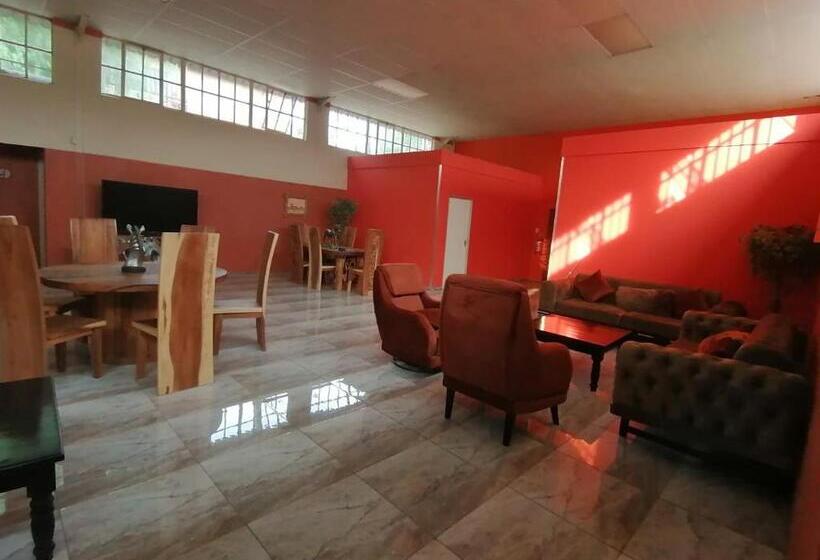 הוסטל Zig Zag Self Catering Accommodation
