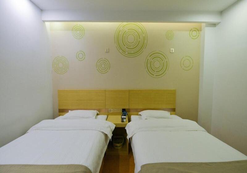 בית מלון כפרי Greentree Inn Dalian Dalian North Railway Station Express