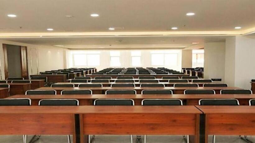 هتل Greentree Inn Fuyang Technician College