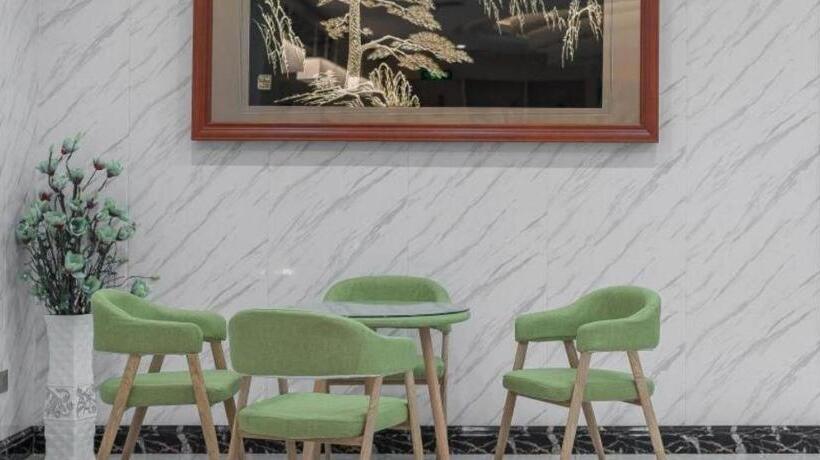 هتل Greentree Inn Wuhu Eshan Road University City