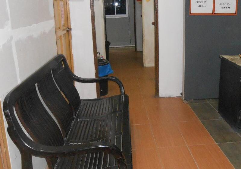 فندق Spot On 89755 D&d Budget Inn