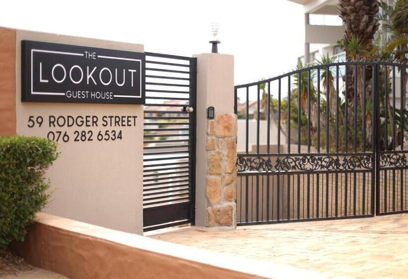 ペンション The Lookout Guest House