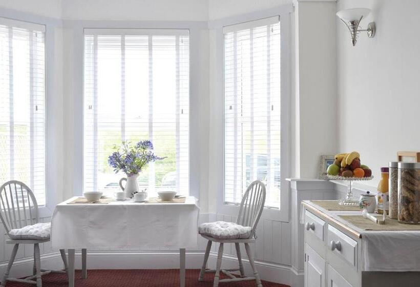 ベッドアンドブレックファースト Surf Haven