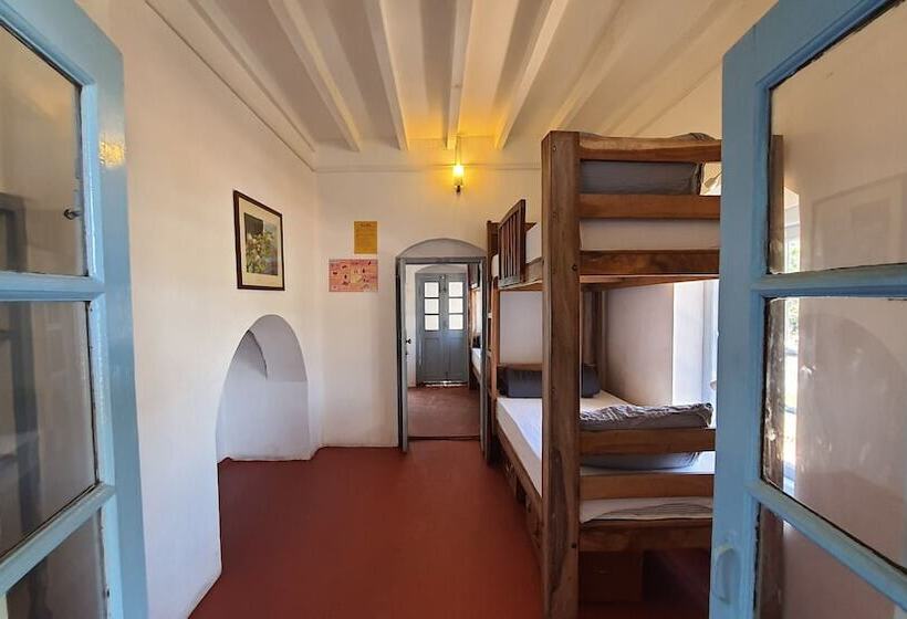 هاستل Zostel Ooty