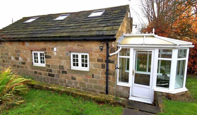 Country School Cottage Near Harwood