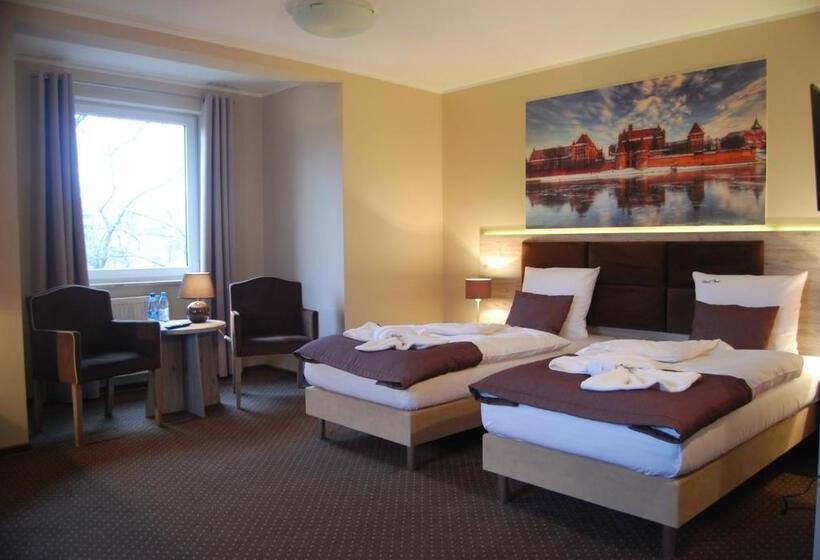 ホテル Piast Przy Zamku