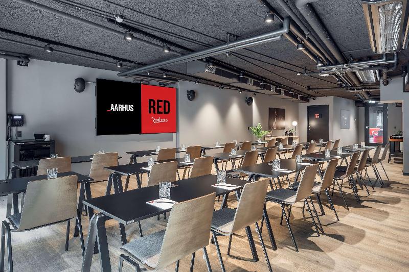 هتل Radisson Red Aarhus