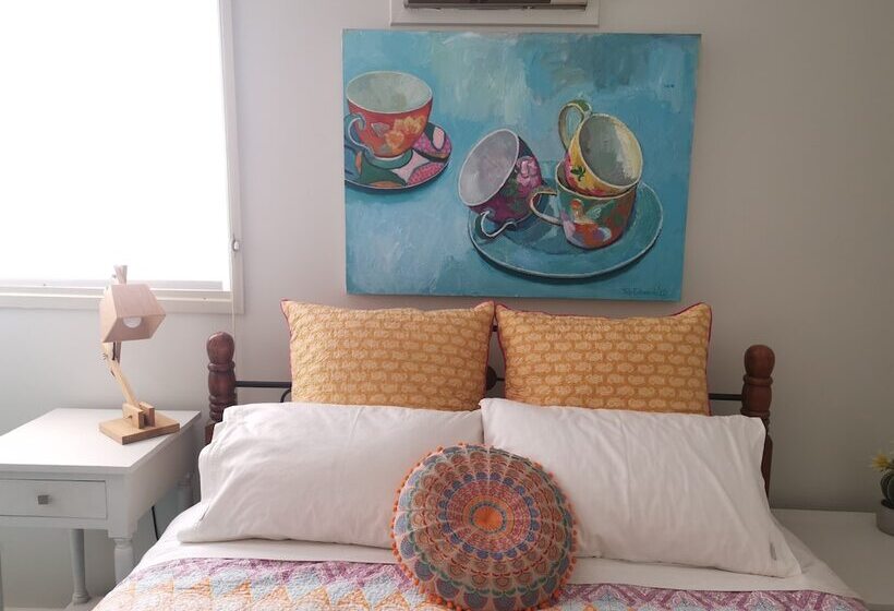 פנסיון Stylish Comfortable Central Artists Home