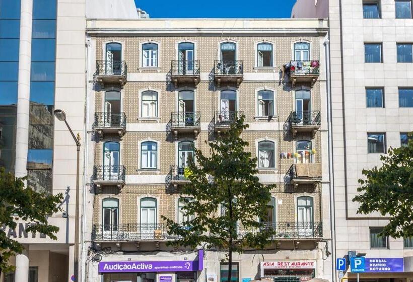 Hostel Seven Hills