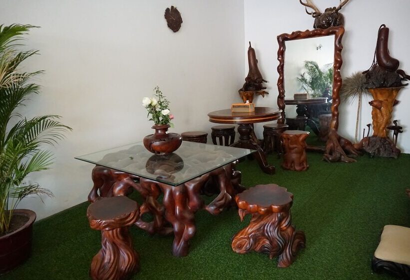 بنسيون Woodrootsbanteaychhmar