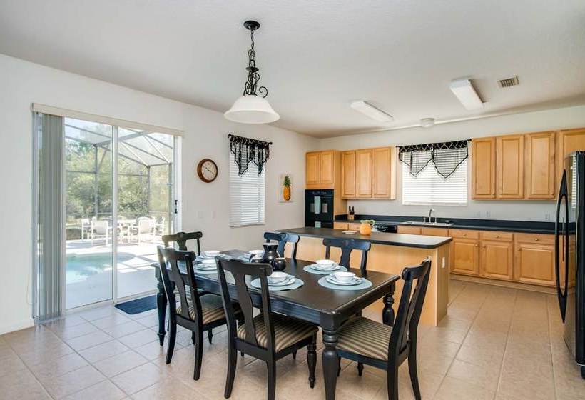 The Getaway At Winwood Bay