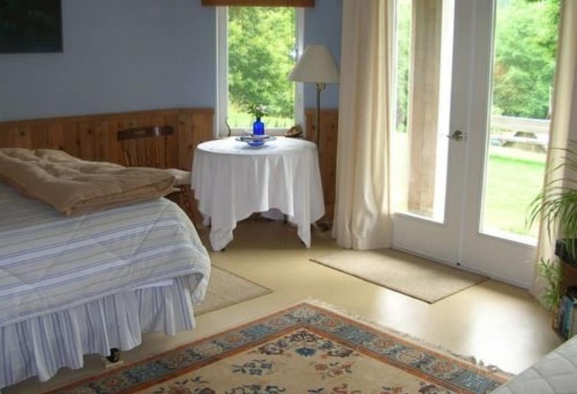 민박 Lucky Mud Inn And Disc Golf Resort