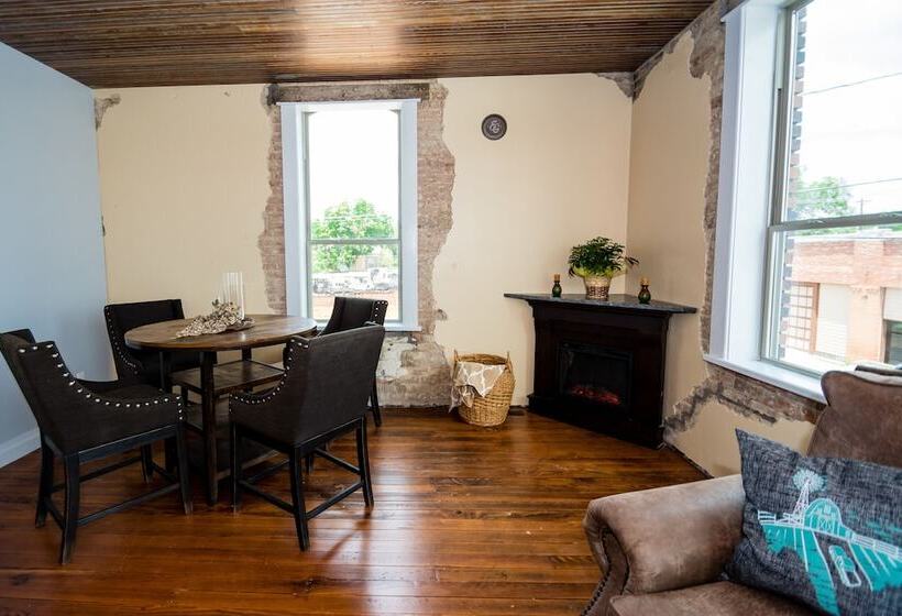 민박 The Emma Grace