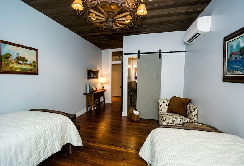 민박 The Emma Grace