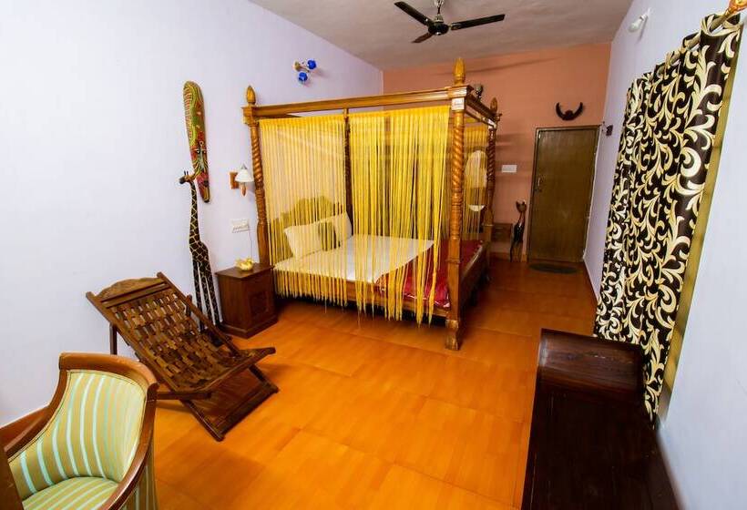 호텔 Livgrand Clifton Inn Resort, Yercaud   Residenza